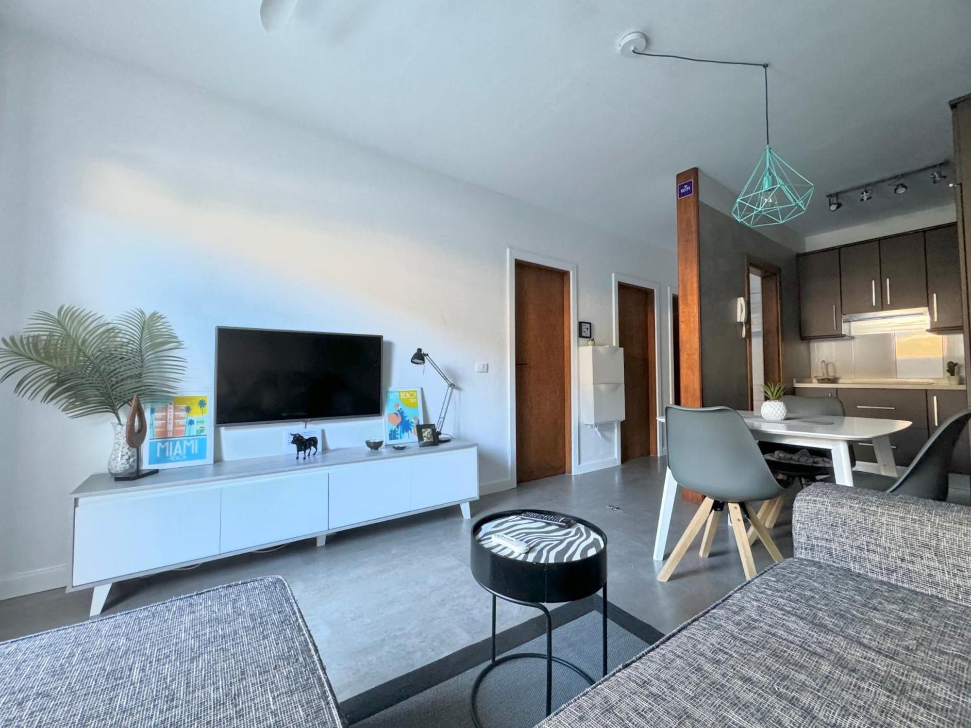Alma Elegant Suite Apartment 坎德拉里亚 外观 照片